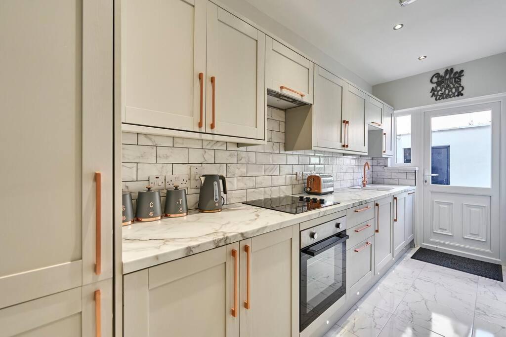 Belfast Luxury Lets - Windsor Townhouse Villa Exteriör bild